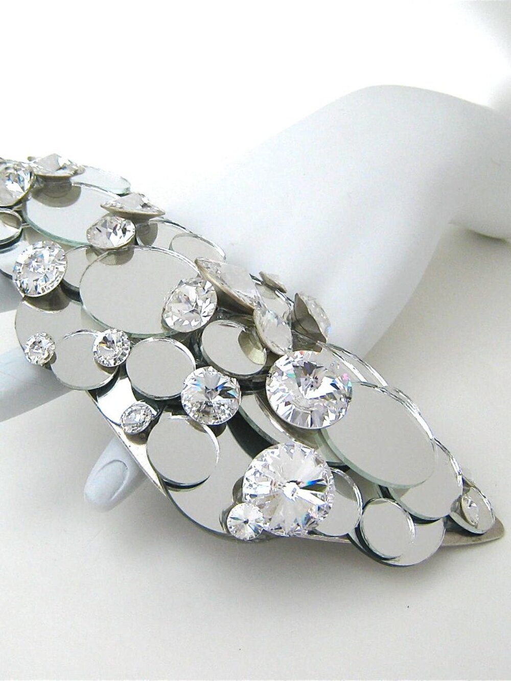 GASOLINE GLAMOUR VVANITY KNUCKLE DUSTER RING🪞🪩💎